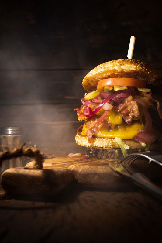 Giant Burger a la sau-saugut's BBQ-Hof
